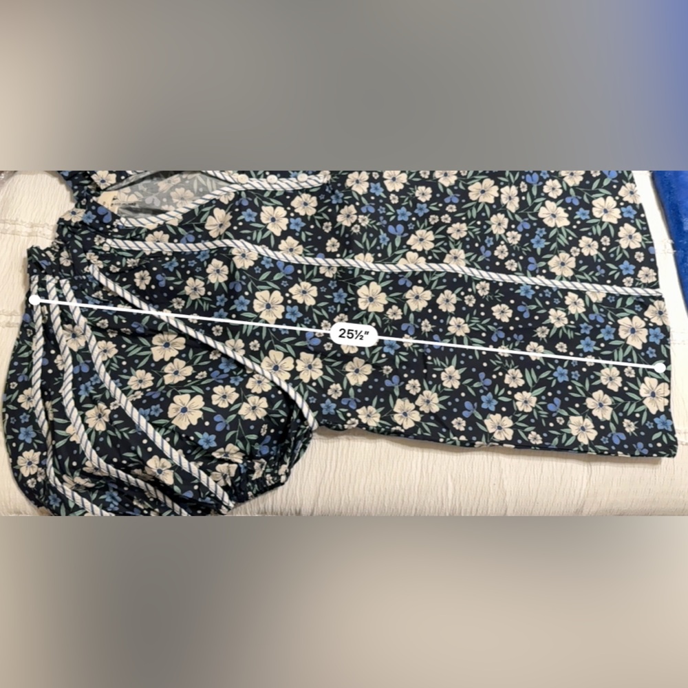 entro Navy Floral Puff-Sleeve Ruffle Blouse Size Large - Picture 8 of 8